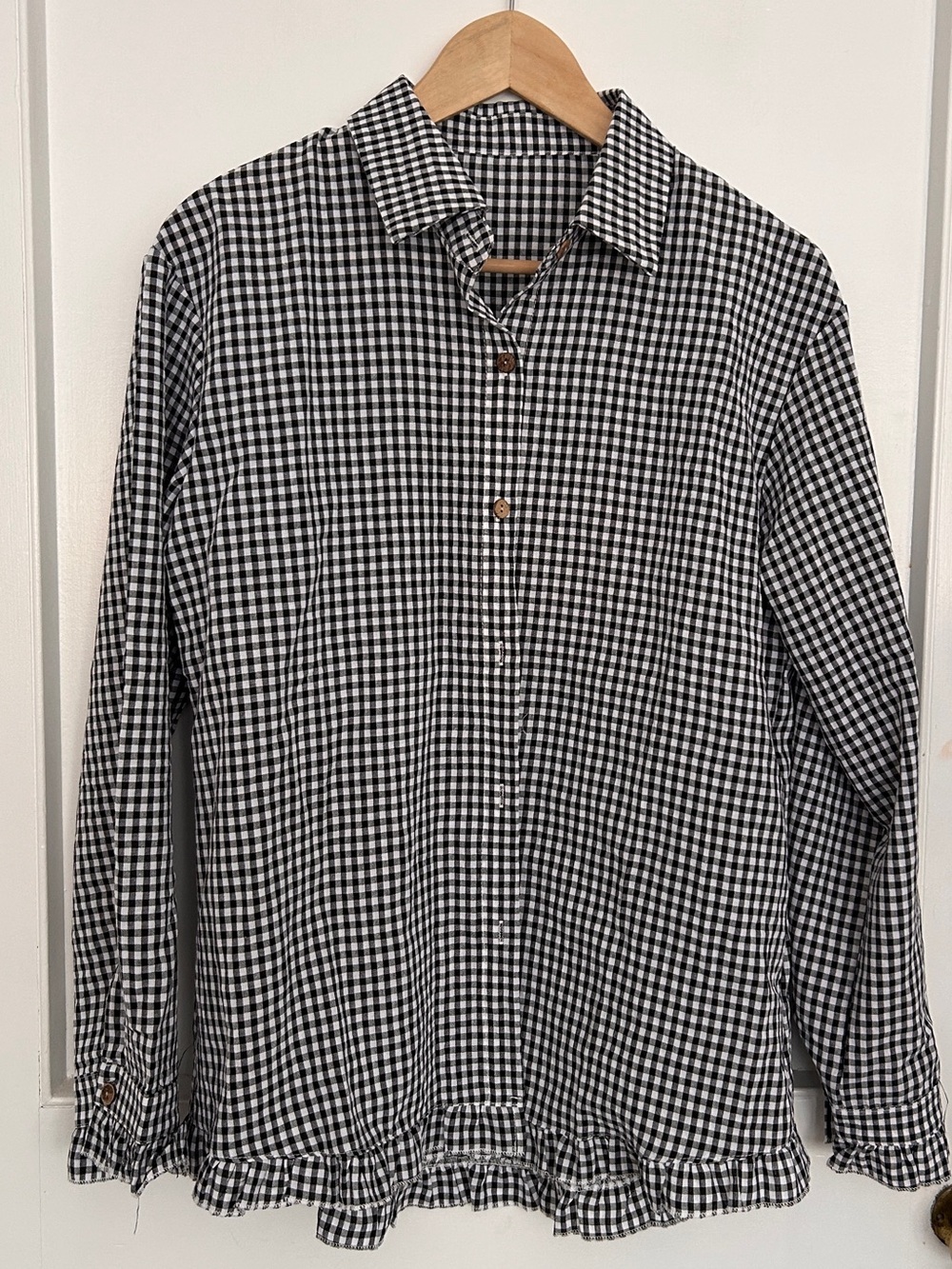 Black and White Gingham Button-Up Shirt with Ruffle Hem and Sleeves SizeM